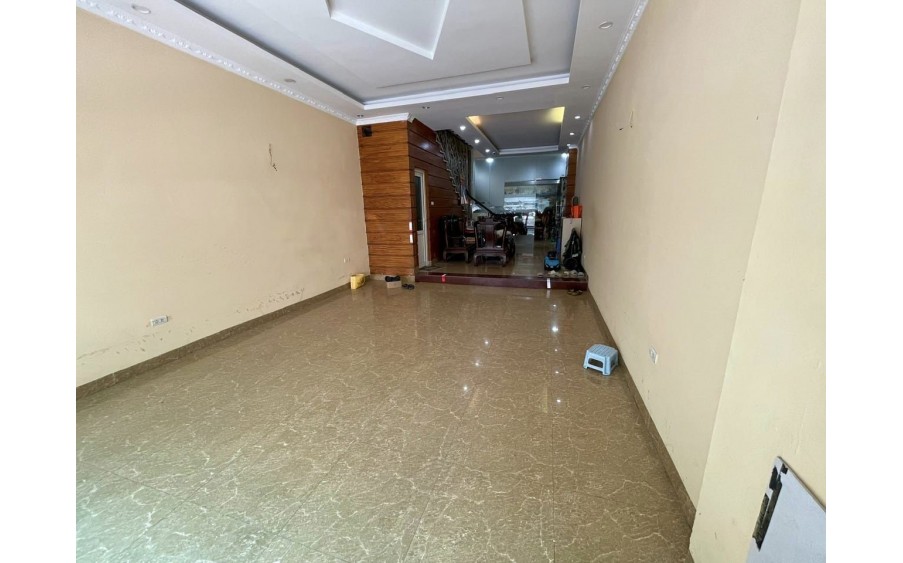 CHO THUÊ NHÀ LIỀN KỀ Ô TÔ TRÁNH NGUYỄN VĂN LỘC 4 TẦNG, 78M2, 4N, 4 WC Ở, VP - 33 TRIỆU (CÓ TL)